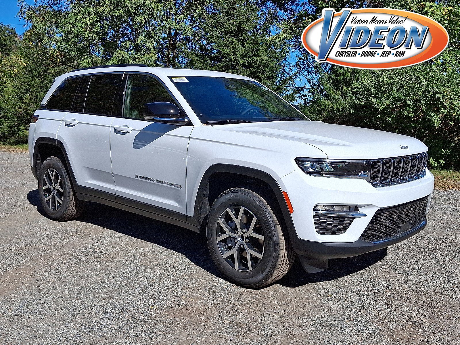 2025 Jeep Grand Cherokee Limited's photo