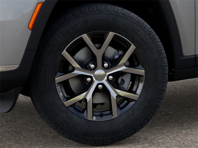 2025 Jeep Grand Cherokee Limited photo 4