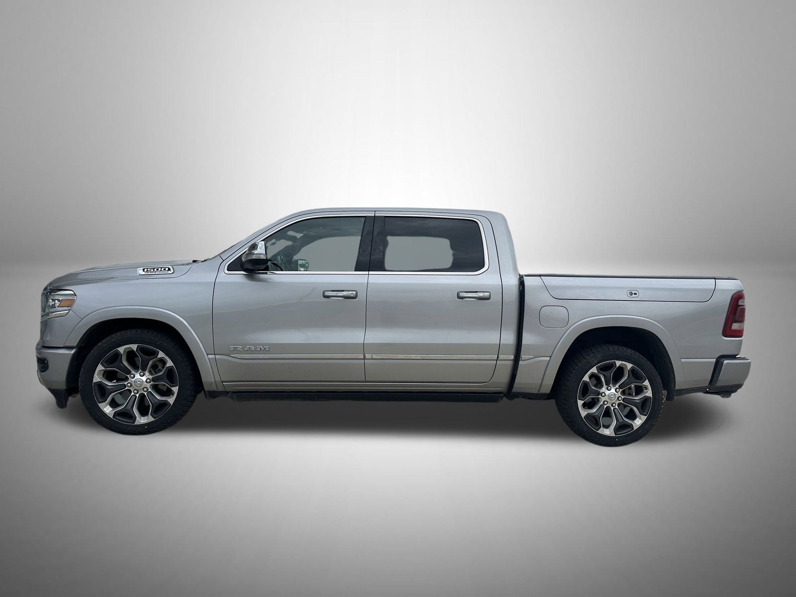 2021 Ram 1500 Limited photo 2