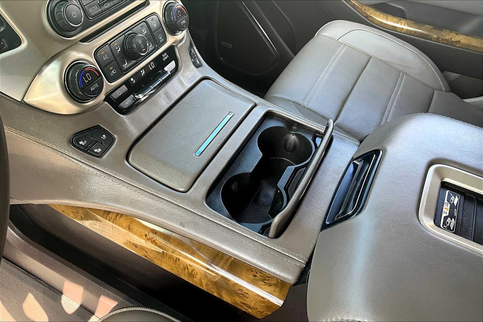 2017 Gmc Yukon Denali photo 16