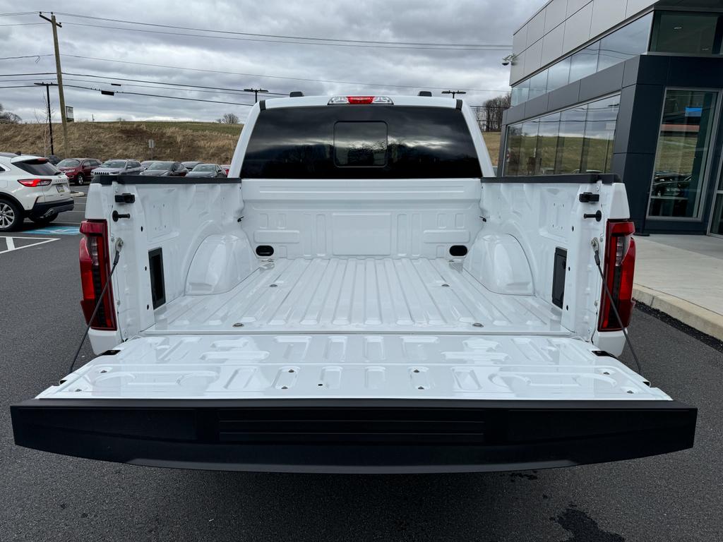2025 Ford F-150 XLT photo 2