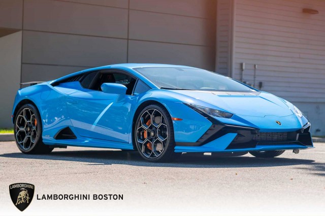 2023 Lamborghini Huracan Tecnica's photo