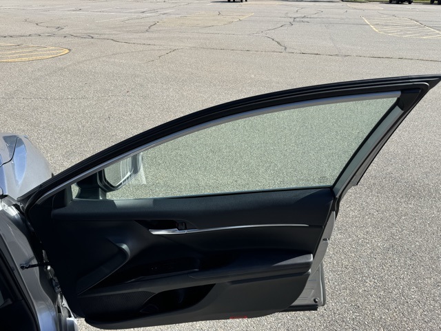 2024 Toyota Camry SE photo 10