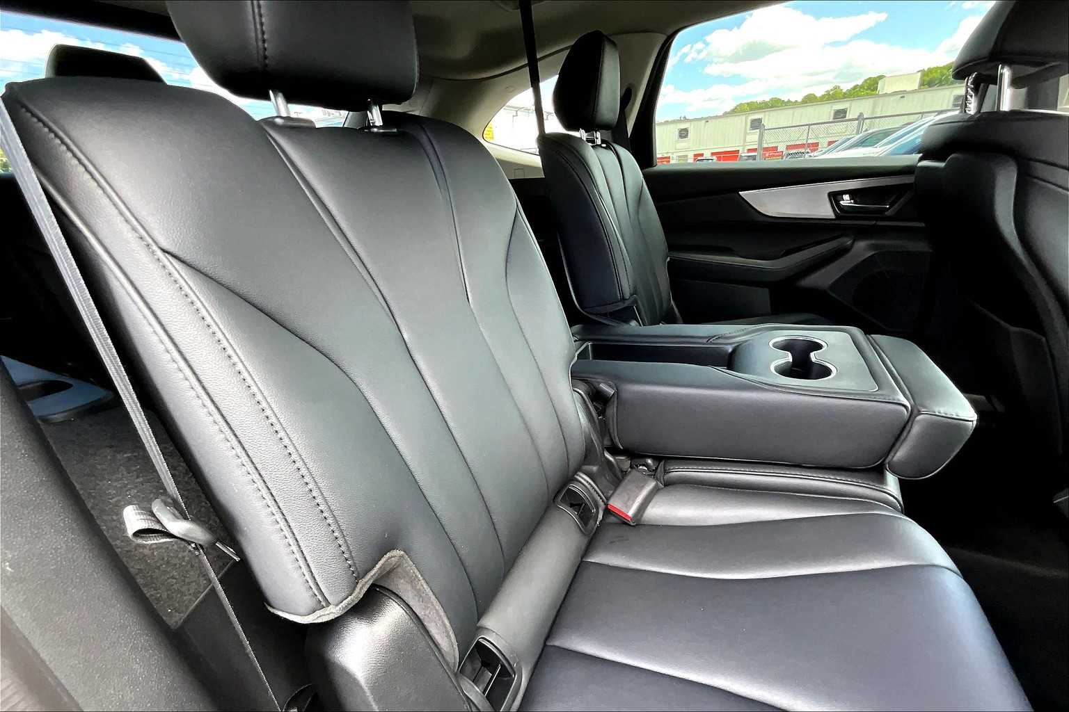 2023 Acura MDX SH-AWD photo 17