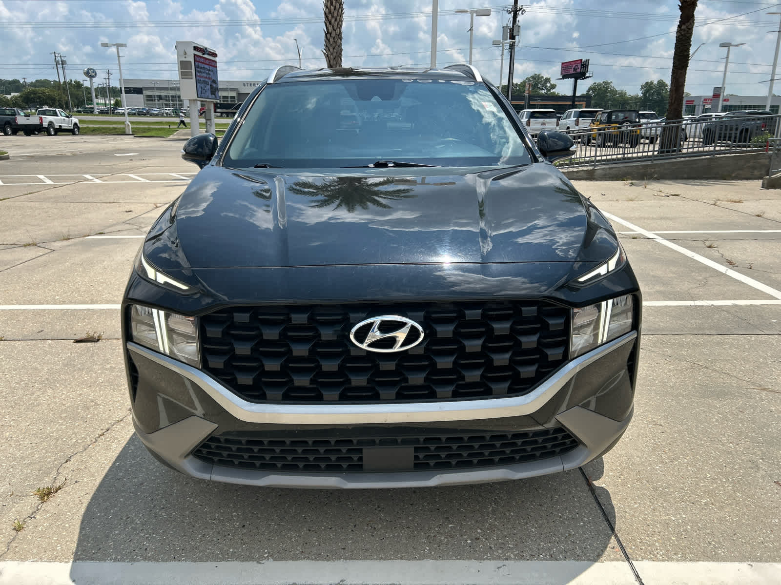 2023 Hyundai Santa Fe SEL photo 2