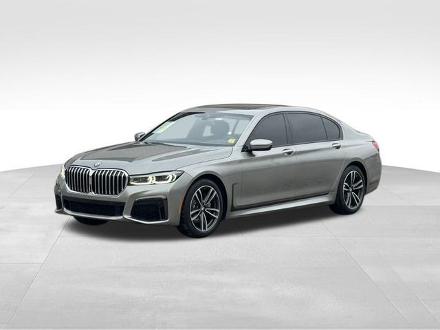 2022 BMW 7 Series 740i's photo