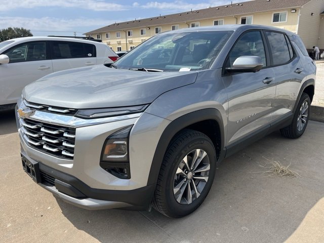 2026 Chevrolet Equinox LT photo 6