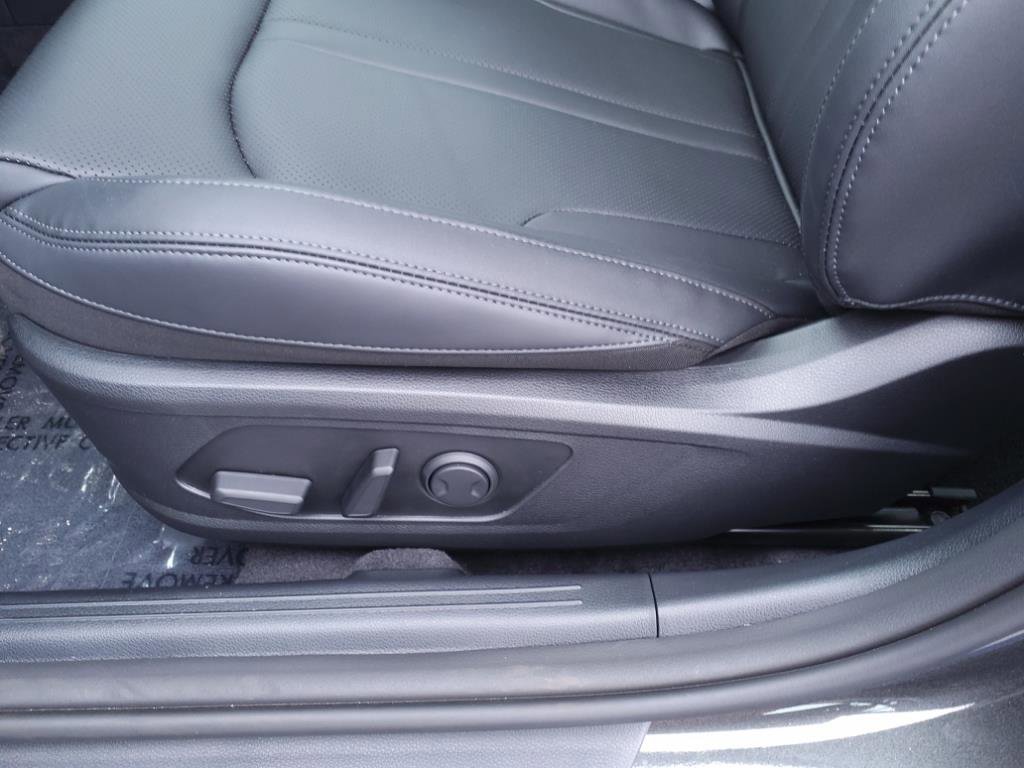 2025 Kia K5 EX photo 13