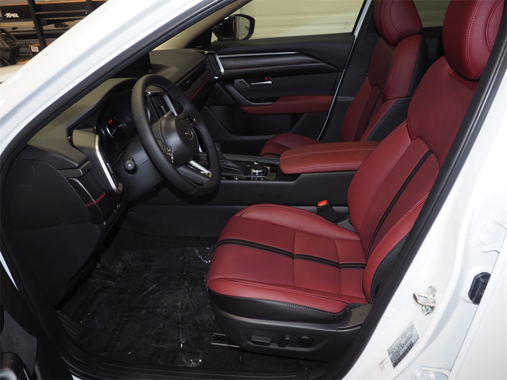 2025 Mazda CX-50 Premium photo 3