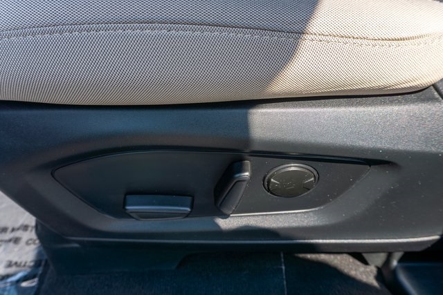 2023 Ford Explorer XLT photo 16