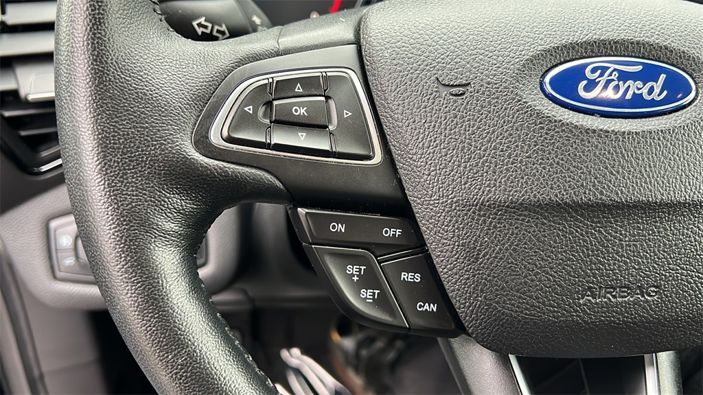 2019 Ford Escape Titanium photo 19
