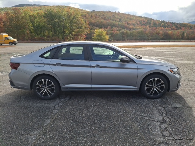 2023 Volkswagen Jetta 1.5T Sport photo 2