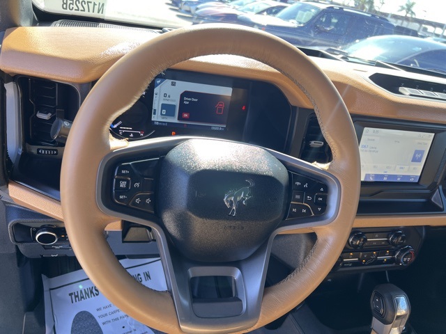 2023 Ford Bronco Base photo 16