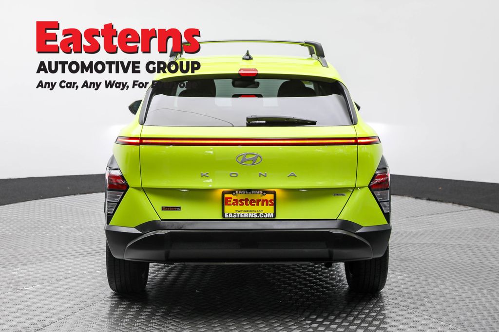 2024 Hyundai Kona SEL photo 4
