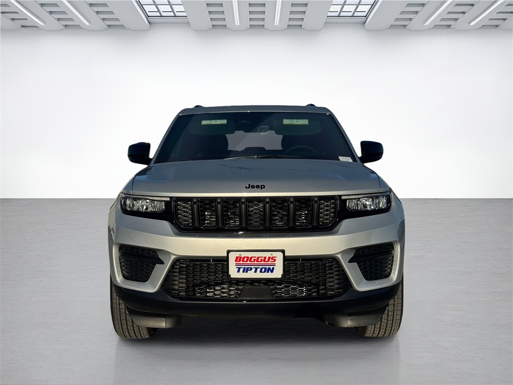 2025 Jeep Grand Cherokee Laredo Altitude photo 7