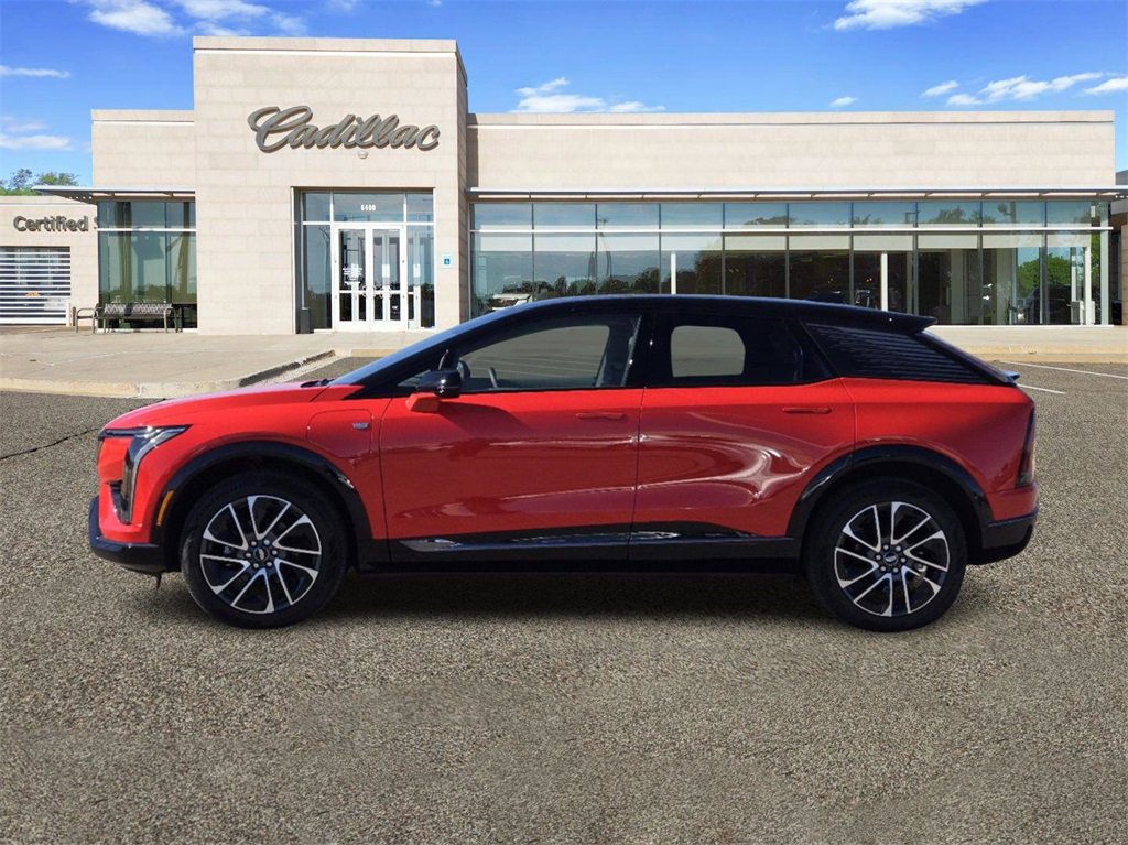 2025 Cadillac Optiq Sport photo 4