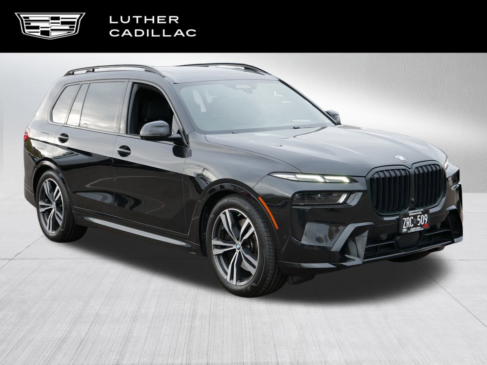 2023 BMW X7 40i's photo