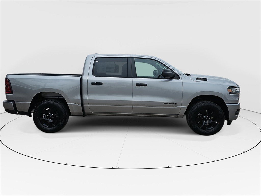 2025 Ram 1500 Tradesman photo 2