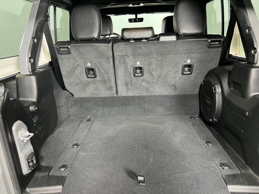 2022 Jeep Wrangler Unlimited Sahara High Altitude 4xe photo 25