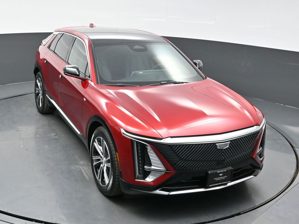 2025 Cadillac Lyriq Luxury photo 23