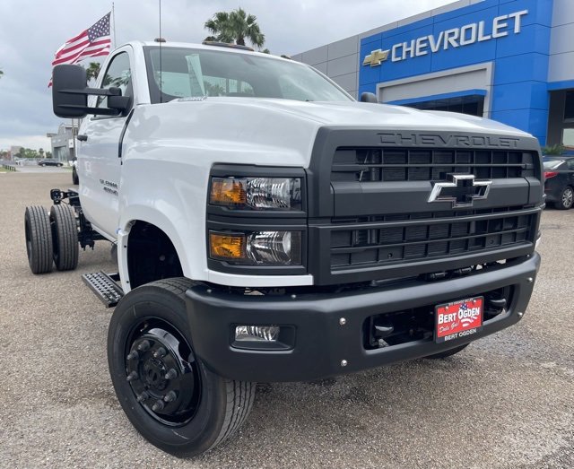 2024 Chevrolet Silverado 4500 Medium Duty Chassis Cab Work Truck's photo