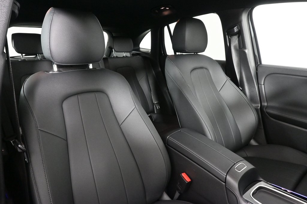 2025 Mercedes Benz GLA 250 photo 17