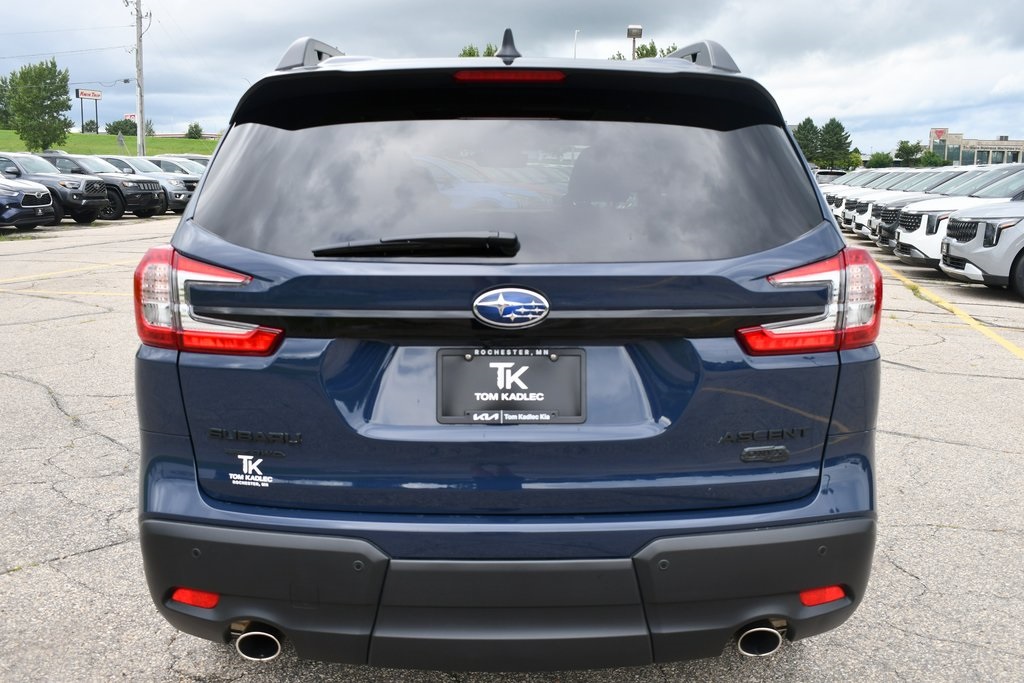 2024 Subaru Ascent Onyx Edition photo 3