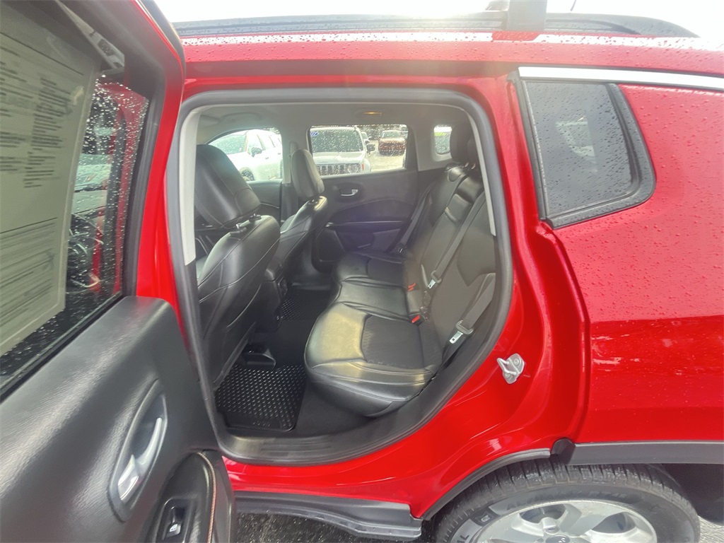 2018 Jeep Compass Latitude photo 18
