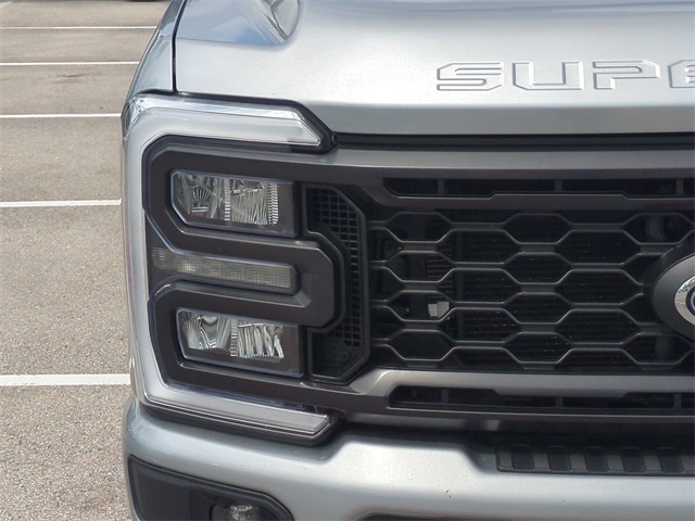 2024 Ford F-350 Lariat photo 10