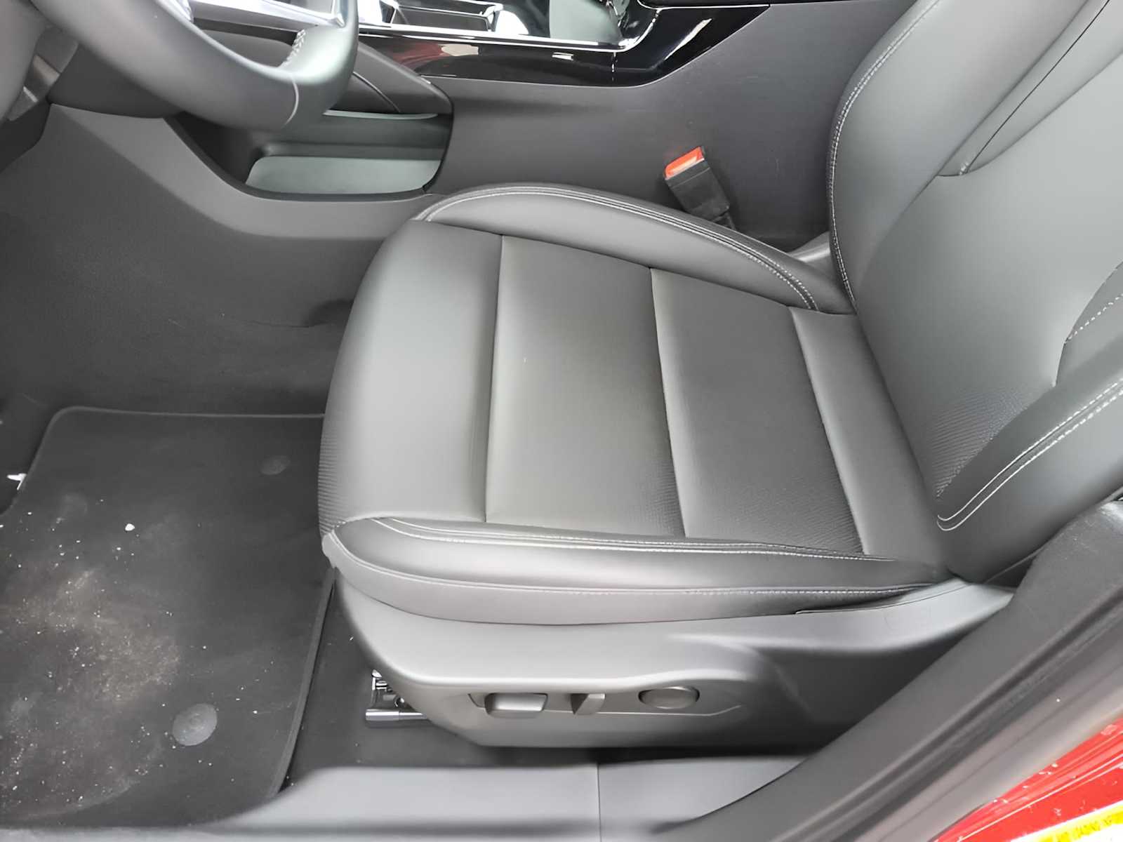 2025 Buick Envision Preferred's photo