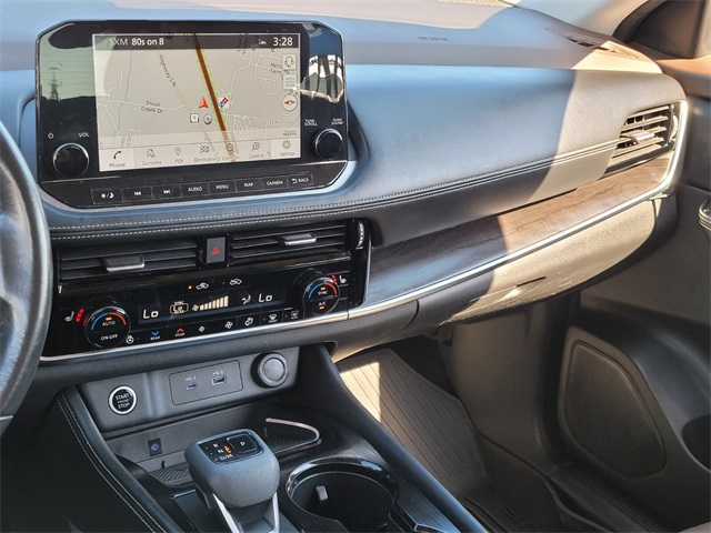 2022 Nissan Rogue Platinum photo 24