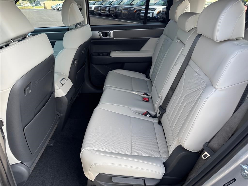 2026 Hyundai Santa Fe SEL photo 4