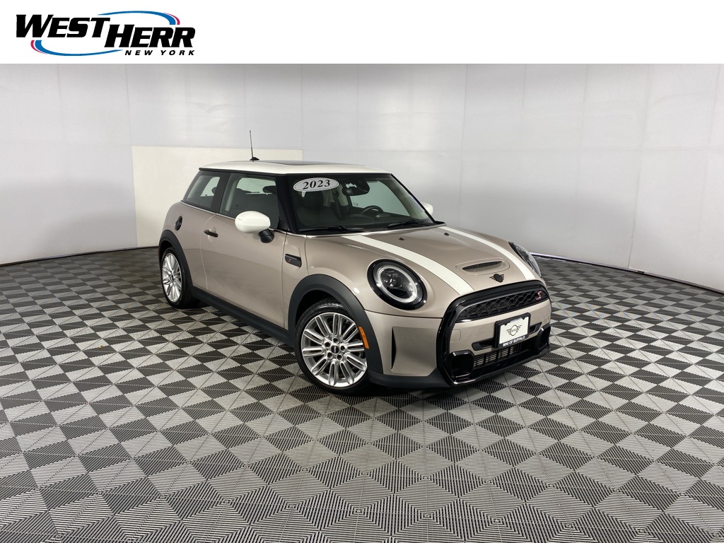 2023 MINI 3 Door