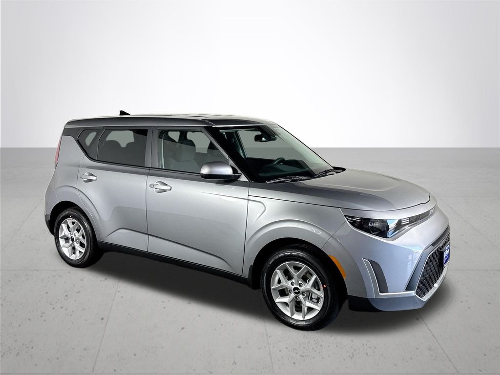 2025 Kia Soul S photo 4