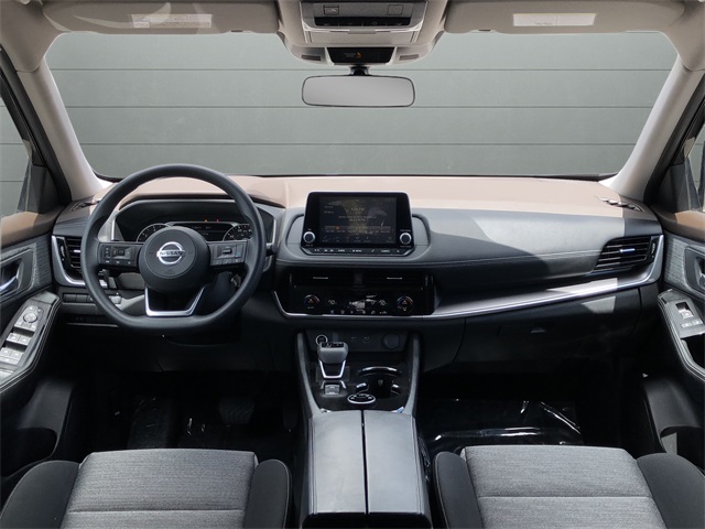 2021 Nissan Rogue SV photo 10