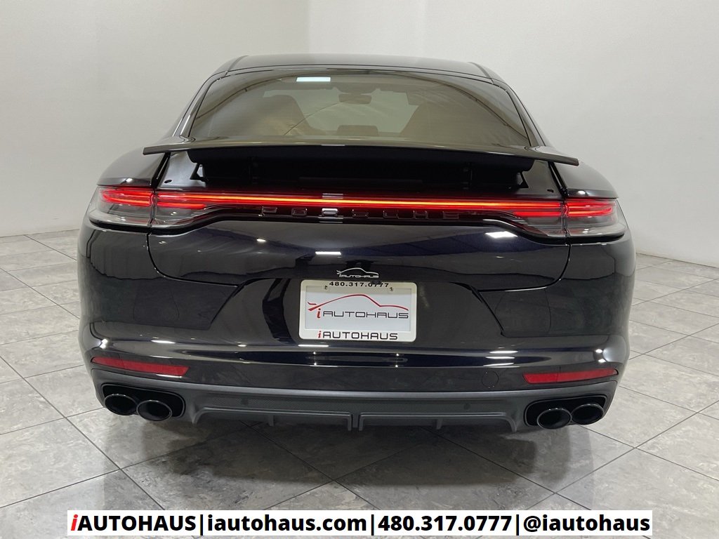 2022 Porsche Panamera Platinum photo 10
