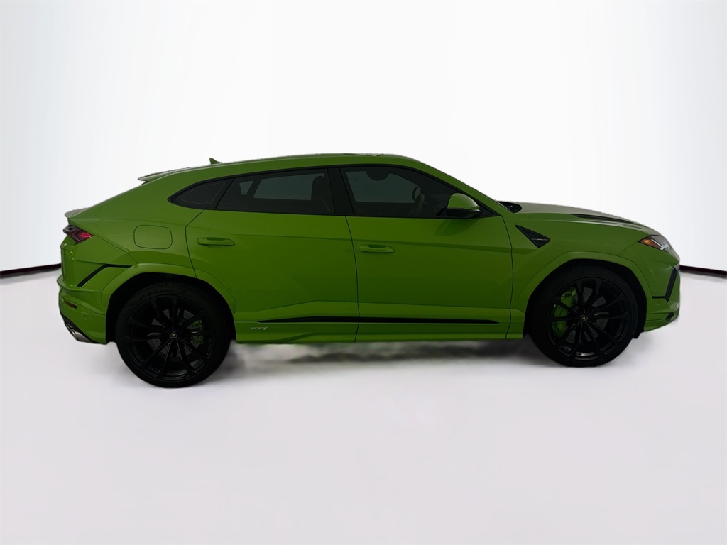 2024 Lamborghini Urus S photo 4