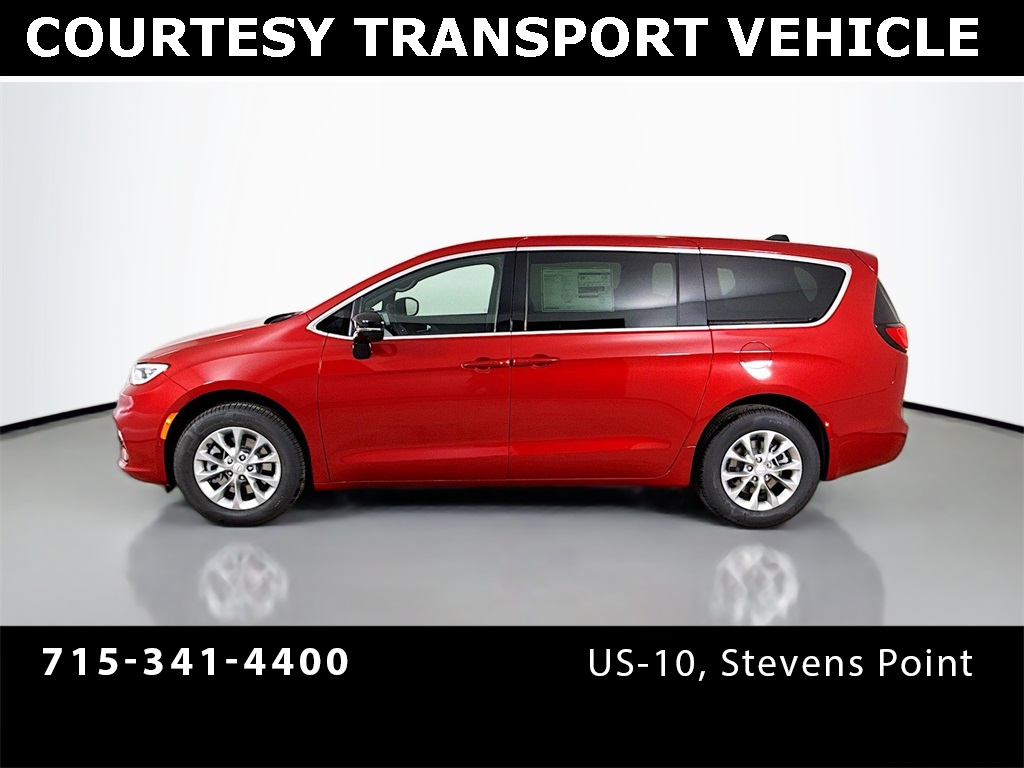 2026 Chrysler Pacifica photo 3