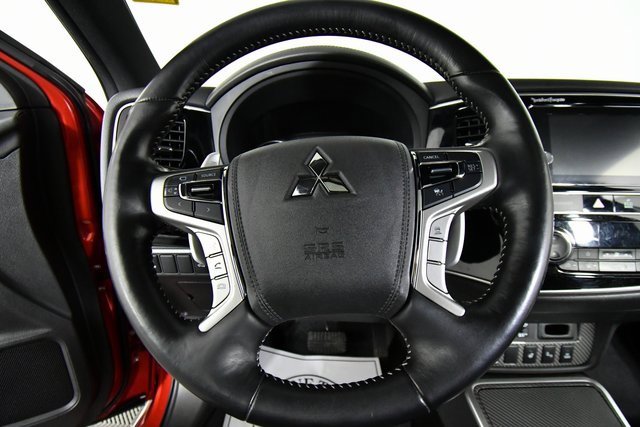 2019 Mitsubishi Outlander PHEV SEL photo 2