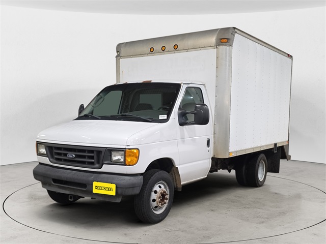 2004 Ford Econoline's photo