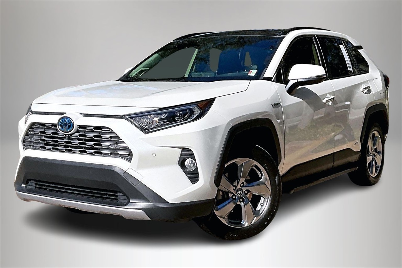 2020 Toyota RAV4 Limited's photo