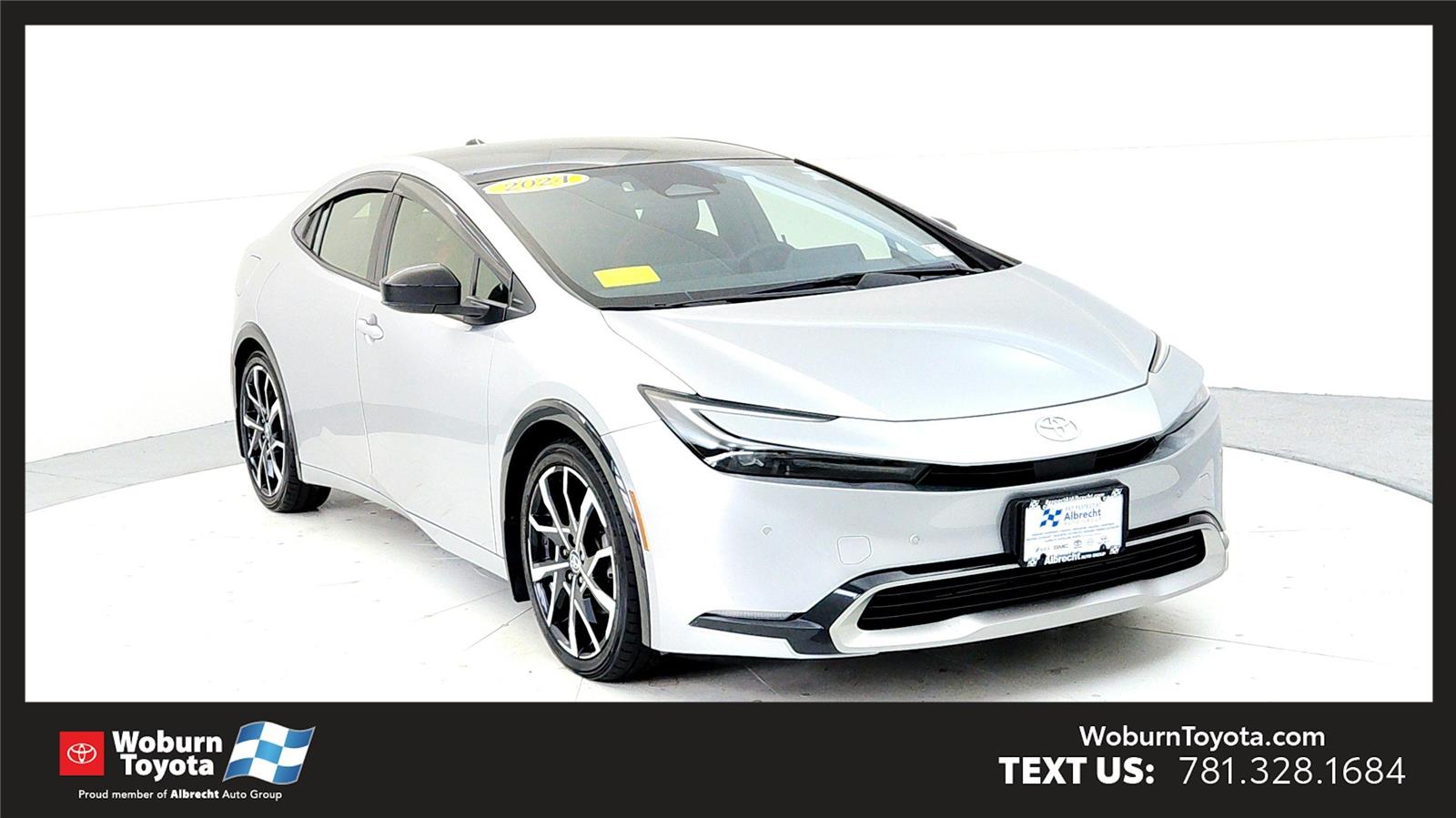 2024 Toyota Prius Prime XSE's photo