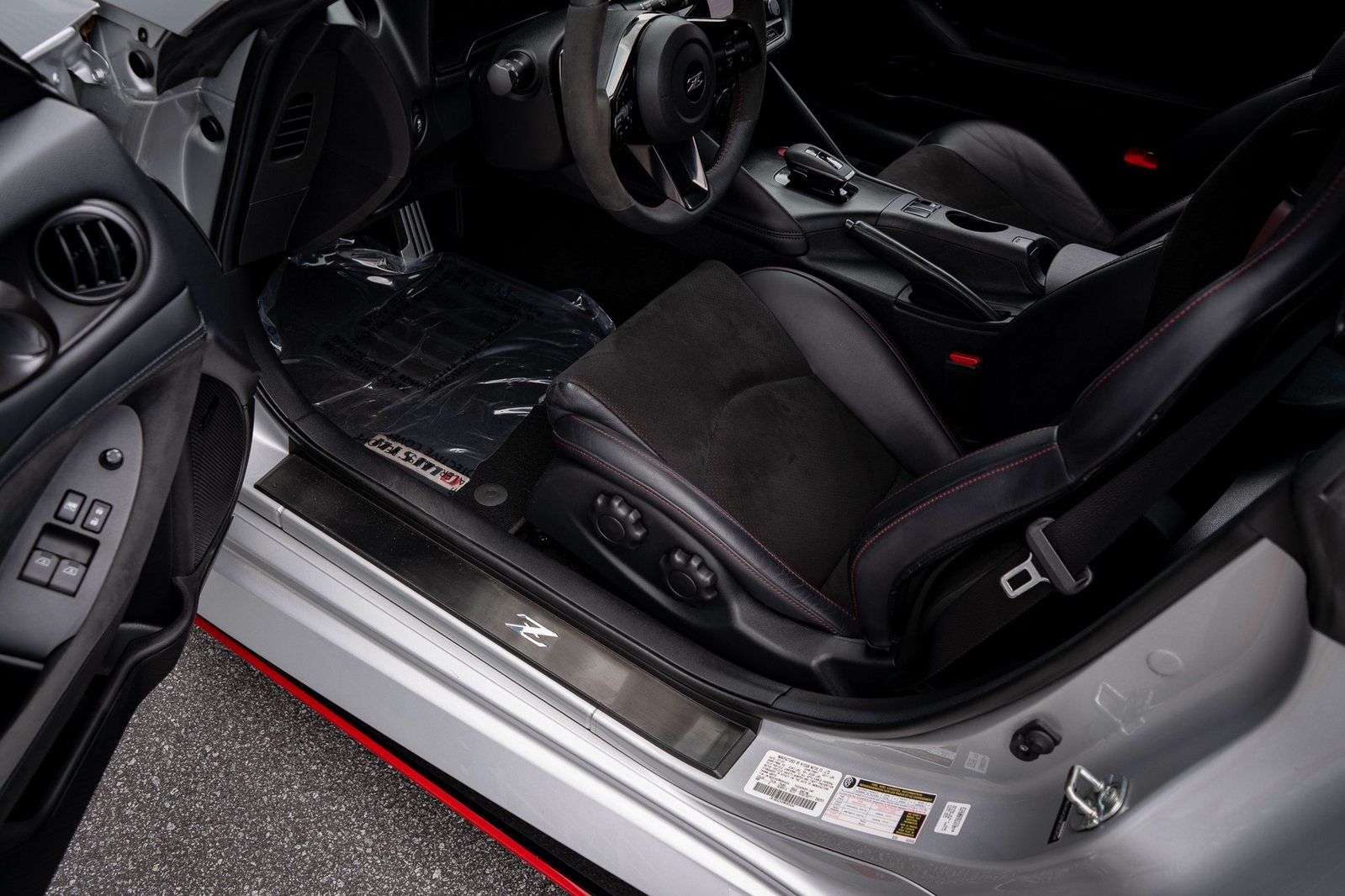 2024 Nissan Z Nismo photo 28
