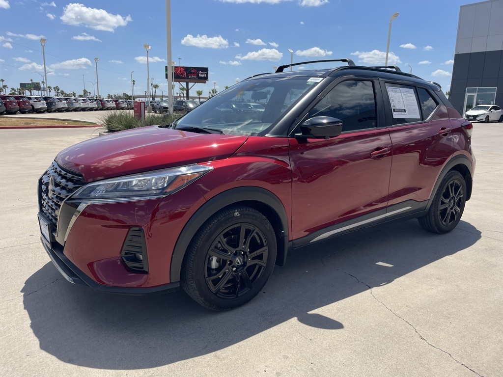 2024 Nissan Kicks SR photo 5
