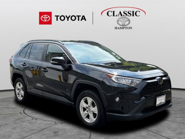 2021 Toyota RAV4 XLE's photo