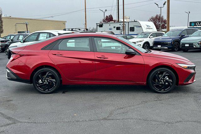 2026 Hyundai Elantra Hybrid SEL Sport photo 3