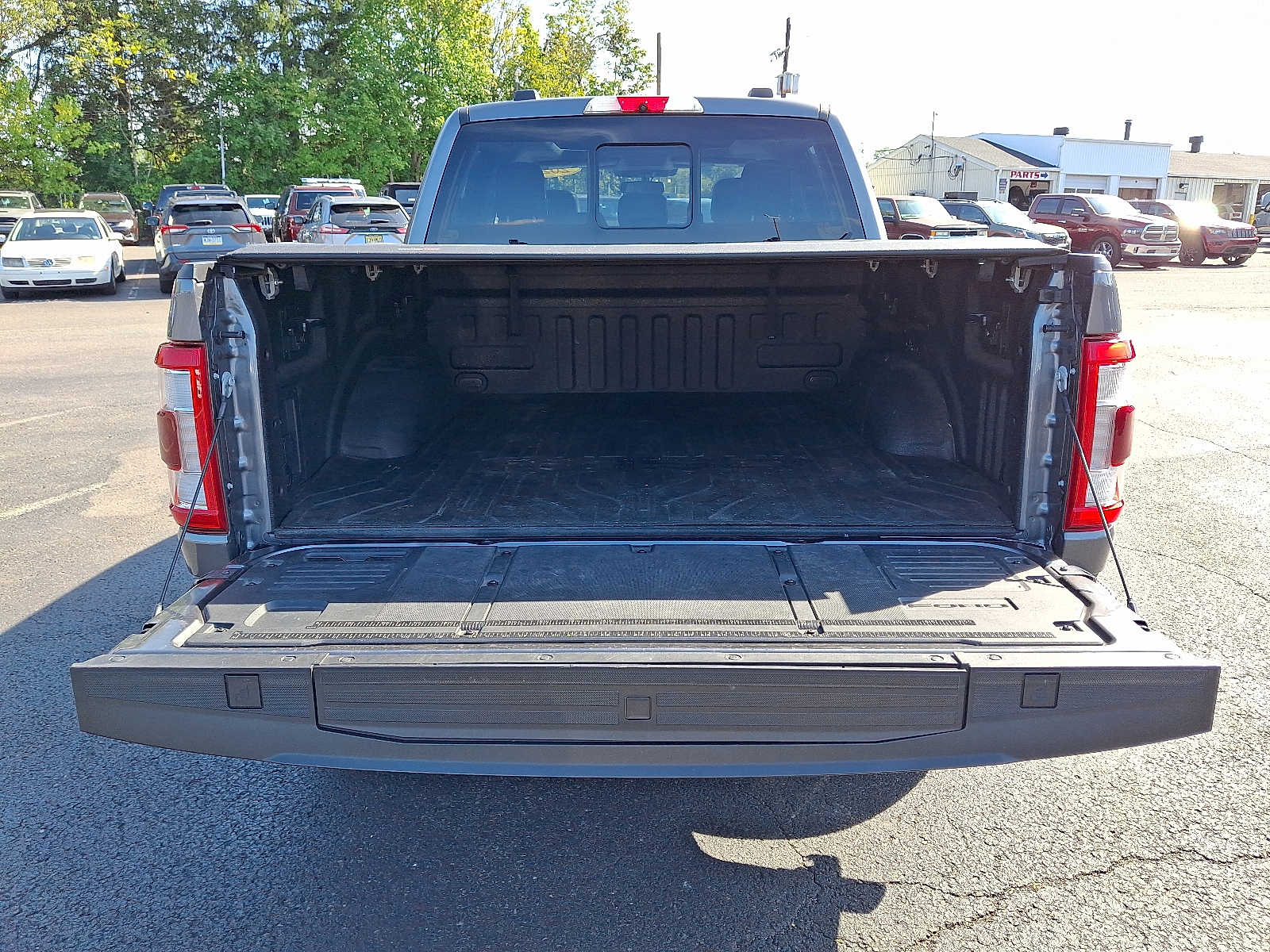 2022 Ford F-150 Lariat photo 28
