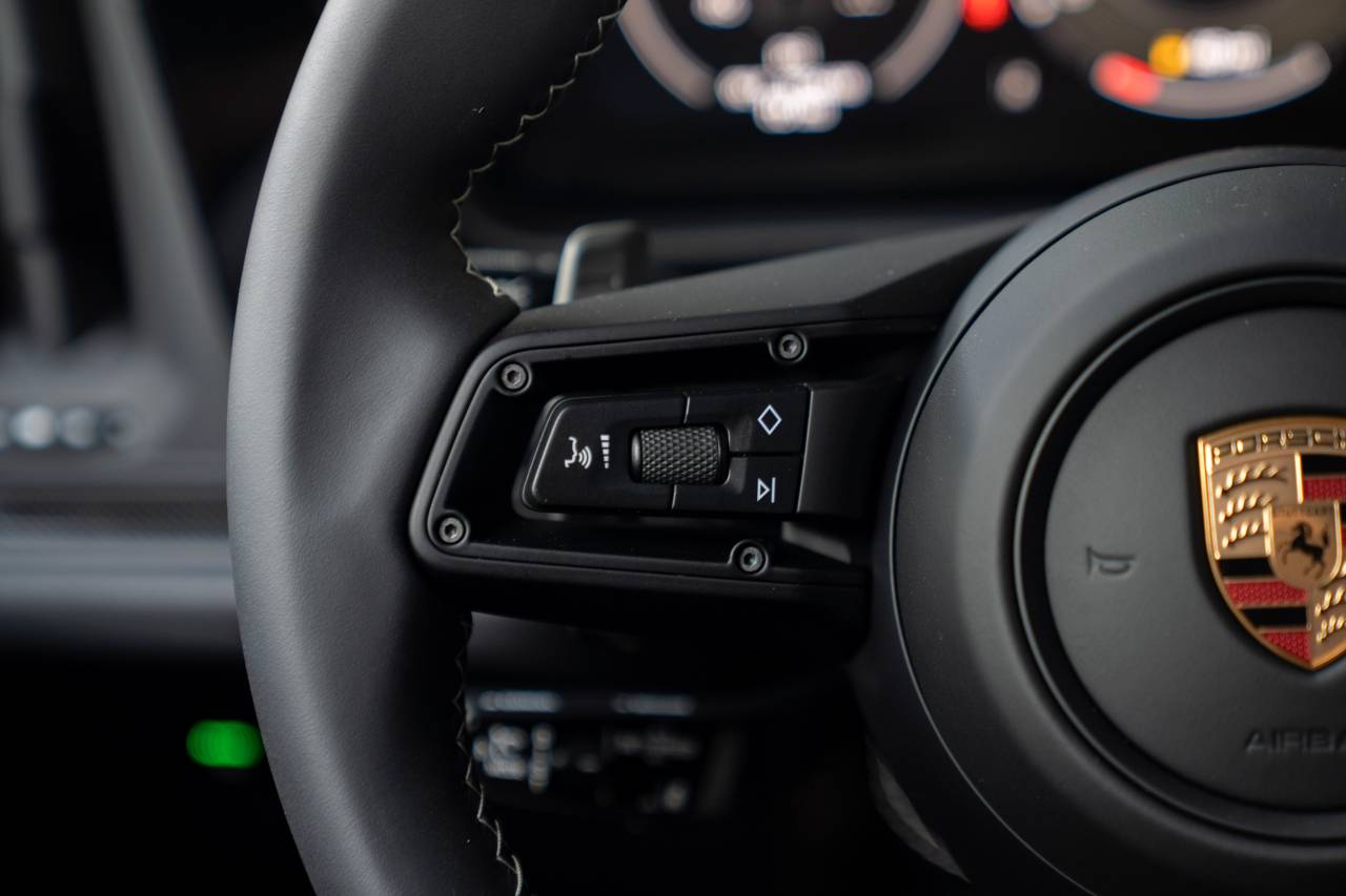 2025 Porsche Cayenne Turbo GT photo 8