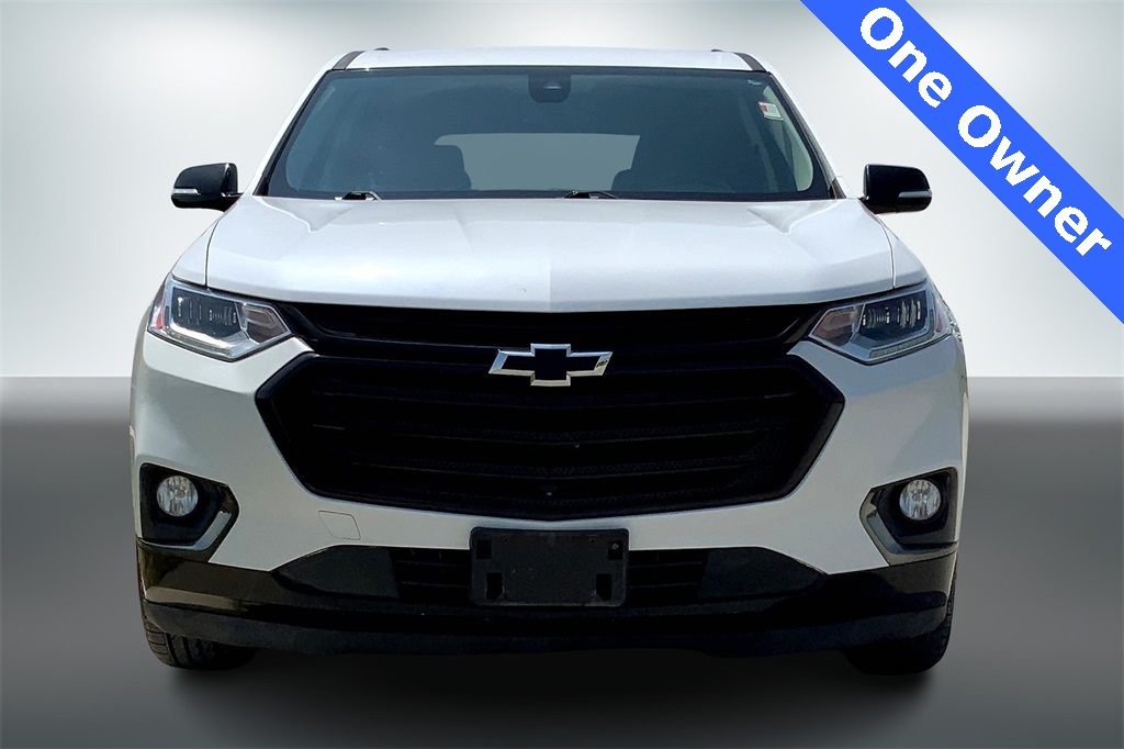 Used 2020 Chevrolet Traverse Premier with VIN 1GNEVKKW1LJ162102 for sale in Kansas City