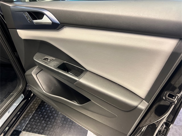 2022 Volkswagen Taos SE photo 11